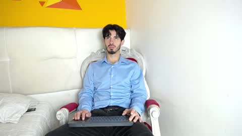 LiamLuxe online show from December 9, 2024, 12:08 pm