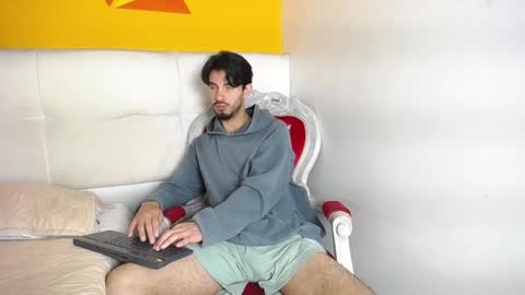 LiamLuxe online show from December 21, 2024, 12:38 pm