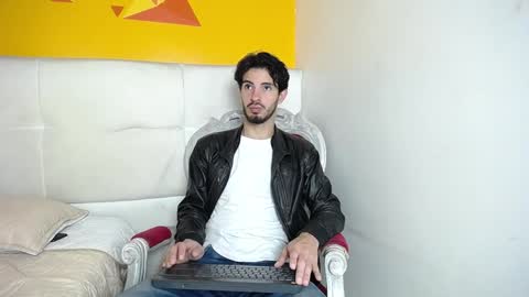LiamLuxe online show from December 26, 2024, 12:16 pm