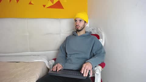 LiamLuxe online show from January 2, 2025, 12:03 pm