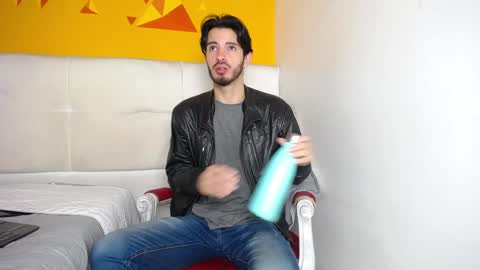LiamLuxe online show from January 10, 2025, 12:15 pm
