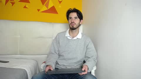 LiamLuxe online show from January 28, 2025, 12:32 pm