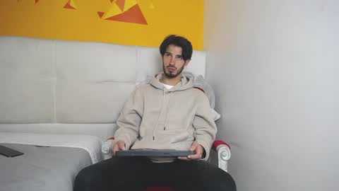 LiamLuxe online show from January 30, 2025, 12:16 pm