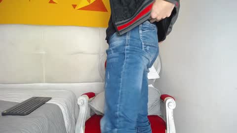 LiamLuxe online show from February 1, 2025, 6:40 pm