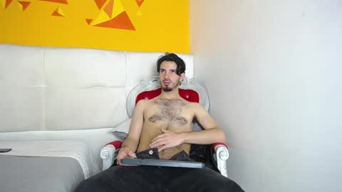 LiamLuxe online show from February 8, 2025, 6:22 pm