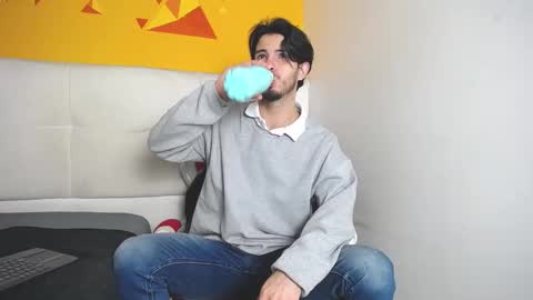 LiamLuxe online show from February 13, 2025, 1:05 pm