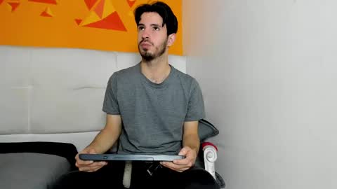 LiamLuxe online show from March 11, 2025, 2:18 pm