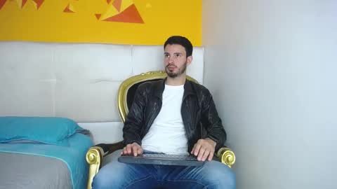 LiamLuxe online show from September 8, 2025, 2:49 pm