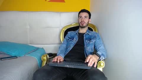 LiamLuxe online show from September 9, 2025, 1:43 pm