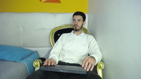 LiamLuxe online show from September 10, 2025, 1:44 pm