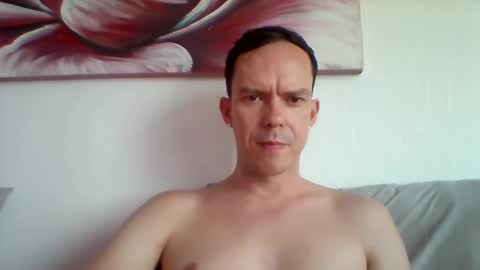 Snapshot of liamrosezn chatting on December 5, 2024, 10:44 am LiamRose online show from December 5, 2024, 10:44 am