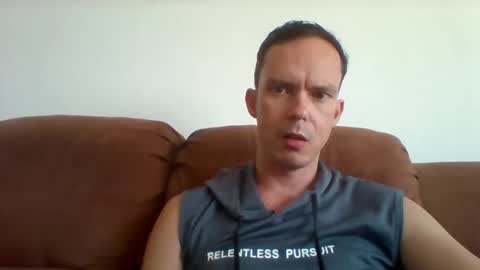Snapshot of liamrosezn chatting on January 16, 2025, 12:20 pm LiamRose online show from January 16, 2025, 12:20 pm
