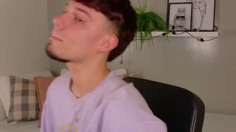 Snapshot of liamthunder05_ chatting on October 9, 2025, 8:18 pm Liam Thunder online show from October 9, 2025, 8:18 pm