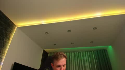 Liam Vasylyk online show from December 3, 2024, 4:03 am