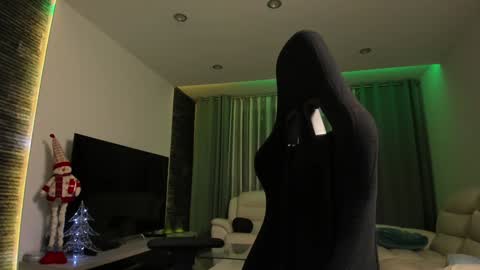 Liam Vasylyk online show from December 6, 2024, 3:41 am