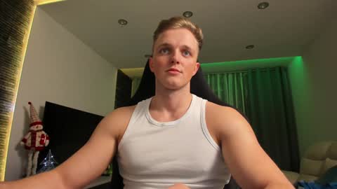 Liam Vasylyk online show from December 14, 2024, 4:23 am