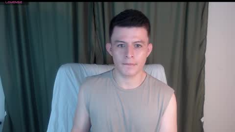 Snapshot of lian_eathan chatting on October 29, 2025, 10:44 pm lian_eathan online show from October 29, 2025, 10:44 pm