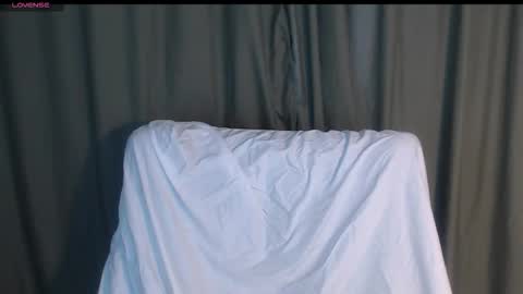 Snapshot of lian_eathan chatting on November 8, 2025, 9:57 pm lian_eathan online show from November 8, 2025, 9:57 pm