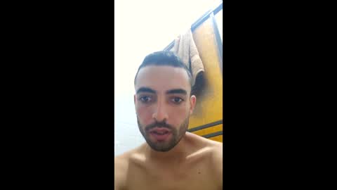 lian_mike203523 online show from April 26, 2026, 12:36 pm