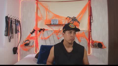 Snapshot of liana_asaff chatting on October 14, 2025, 7:03 pm Mistress Liana - Sir Asaf online show from October 14, 2025, 7:03 pm