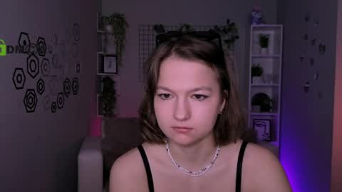 Snapshot of liana_best chatting on June 3, 2026, 9:34 am Li online show from June 3, 2026, 9:34 am