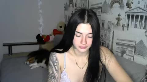 liana_diva online show from December 23, 2024, 1:51 am