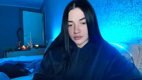 liana_diva online show from December 3, 2025, 8:40 pm