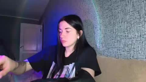 liana_diva online show from April 4, 2026, 3:20 pm