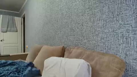 liana_diva online show from May 5, 2026, 6:27 pm