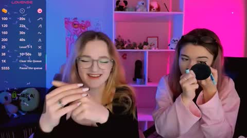 Snapshot of liana_kisses chatting on September 27, 2025, 7:19 pm Little Liana online show from September 27, 2025, 7:19 pm