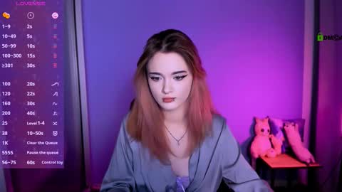 Snapshot of liana_kisses chatting on October 17, 2025, 8:00 pm Little Liana online show from October 17, 2025, 8:00 pm