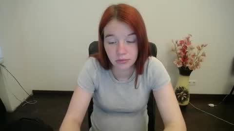 Liana online show from September 9, 2025, 4:01 am