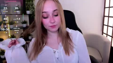 Liana online show from June 11, 2026, 2:11 am
