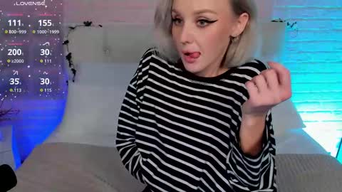 your sweet Liana online show from September 9, 2025, 7:46 pm