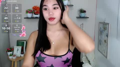 Snapshot of liane_mei chatting on June 12, 2026, 12:53 am Liane online show from June 12, 2026, 12:53 am