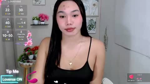 Snapshot of liane_mei chatting on June 18, 2026, 3:51 am Liane online show from June 18, 2026, 3:51 am