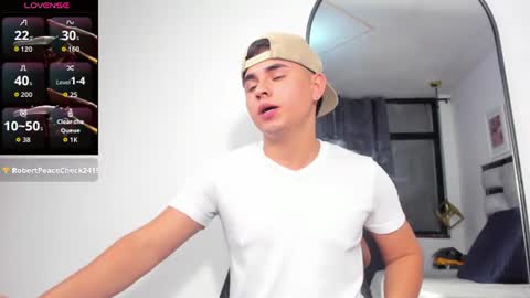 lianfox_ online show from June 26, 2026, 1:59 pm