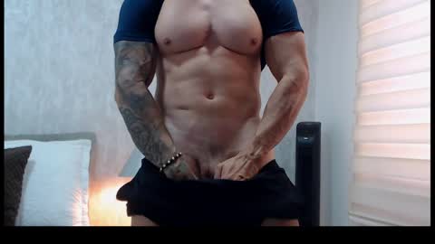 lianjones9 online show from May 24, 2026, 4:56 pm