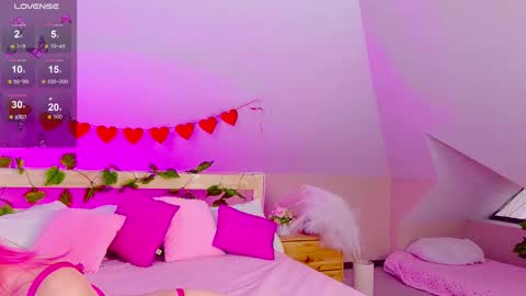 Lian online show from February 13, 2026, 7:59 am