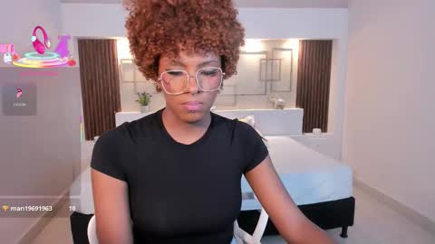 Snapshot of liannadixon7 chatting on October 10, 2025, 9:47 pm Lianna Dixon online show from October 10, 2025, 9:47 pm