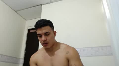 Liamstonne online show from May 7, 2026, 2:44 pm