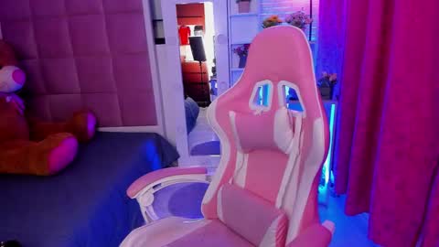 liany_taylor online show from March 6, 2026, 2:41 am