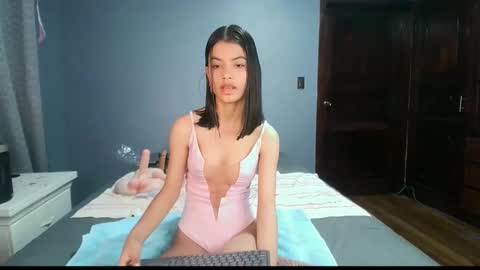 LiaOrtiz online show from January 14, 2025, 11:27 pm