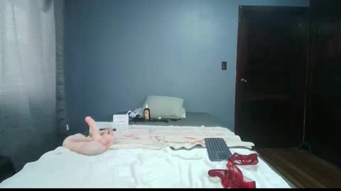 LiaOrtiz online show from January 20, 2025, 10:59 pm
