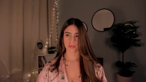 Lia online show from September 30, 2025, 12:10 pm