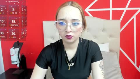 Snapshot of liaroberts1 chatting on December 29, 2024, 12:12 pm Lia Roberts online show from December 29, 2024, 12:12 pm