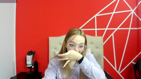 Snapshot of liaroberts1 chatting on January 13, 2025, 12:02 pm Lia Roberts online show from January 13, 2025, 12:02 pm