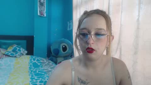Snapshot of liaroberts1 chatting on January 25, 2025, 11:55 am Lia Roberts online show from January 25, 2025, 11:55 am