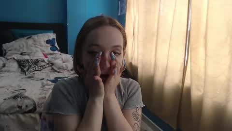 Snapshot of liaroberts1 chatting on February 18, 2025, 5:53 pm Lia Roberts online show from February 18, 2025, 5:53 pm