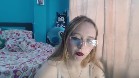 Snapshot of liaroberts1 chatting on February 24, 2025, 12:05 pm Lia Roberts online show from February 24, 2025, 12:05 pm